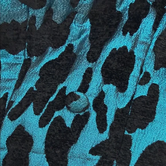 BB Dakota Teal and Black Patterned Blouse - Picture 4 of 6